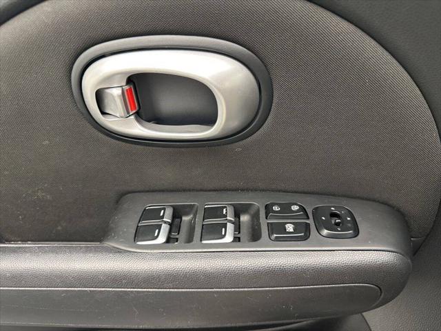 2019 Kia Soul Base 4dr Crossover 6A