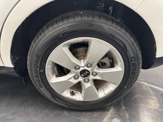 2019 Kia Soul Base 4dr Crossover 6A