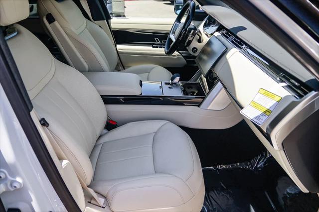 2026 Land Rover Range Rover P400 SE
