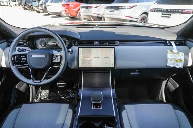 2026 Land Rover Range Rover Velar P250 Dynamic SE