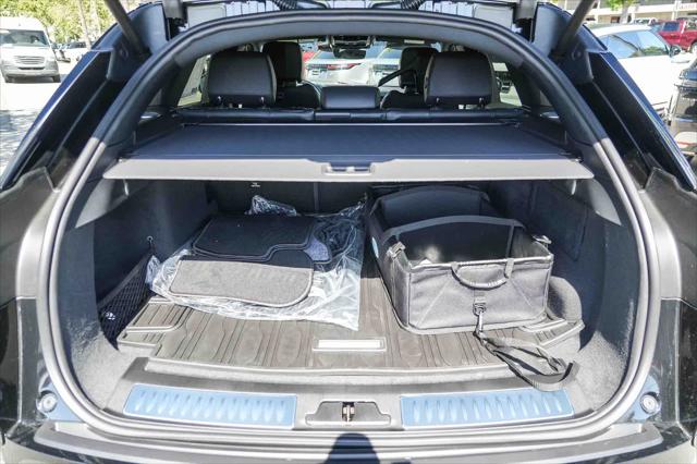 2026 Land Rover Range Rover Velar P250 Dynamic SE