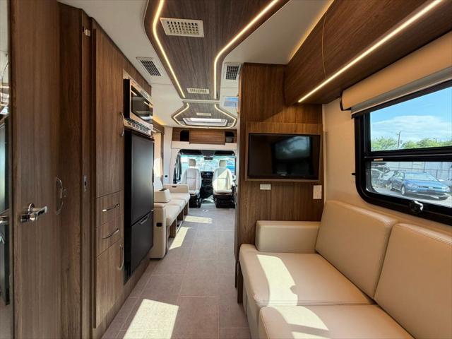 2024 Mercedes-Benz Sprinter 3500XD Chassis Standard Roof 4-Cyl Diesel HO