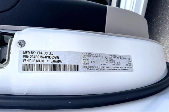 2023 Chrysler Pacifica Hybrid Limited