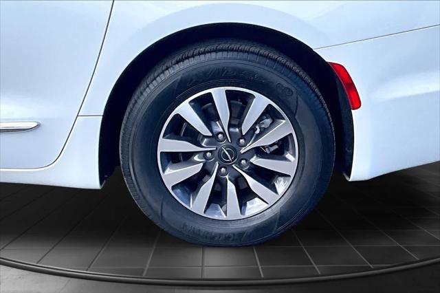 2023 Chrysler Pacifica Hybrid Limited