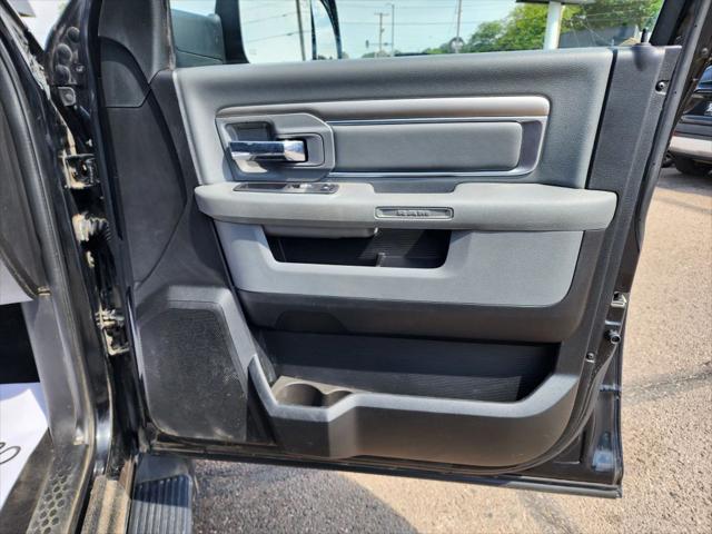 2019 Ram 1500 Classic SLT Pickup 4D 6 1/3 ft