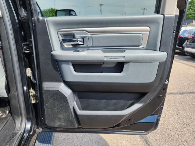 2019 Ram 1500 Classic SLT Pickup 4D 6 1/3 ft