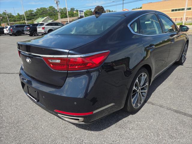 2019 Kia Cadenza Technology