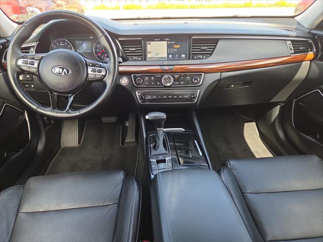 2019 Kia Cadenza Technology