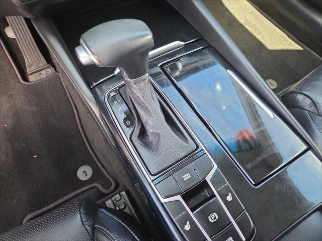 2019 Kia Cadenza Technology