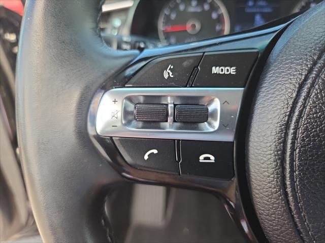 2019 Kia Cadenza Technology