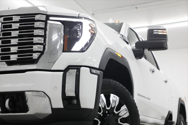 2024 GMC Sierra 2500HD 4WD Crew Cab Long Bed Denali