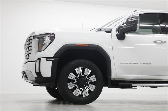 2024 GMC Sierra 2500HD 4WD Crew Cab Long Bed Denali