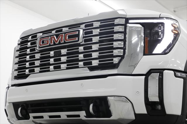 2024 GMC Sierra 2500HD 4WD Crew Cab Long Bed Denali