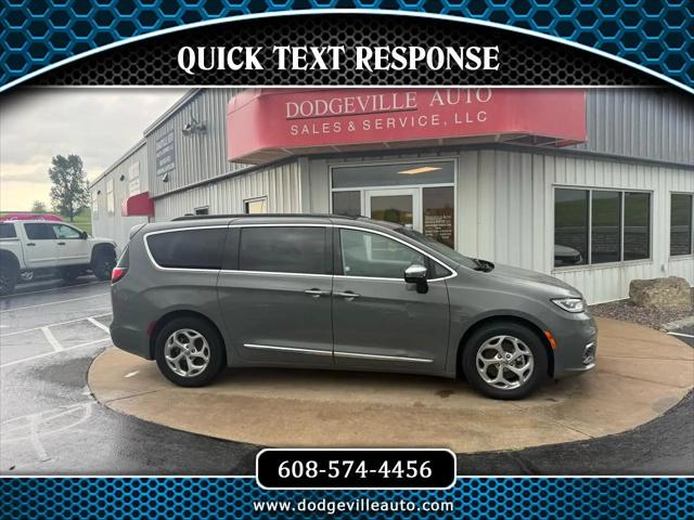 2023 Chrysler Pacifica Limited for sale in Dodgeville, WI