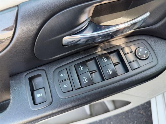 2012 Dodge Grand Caravan Crew