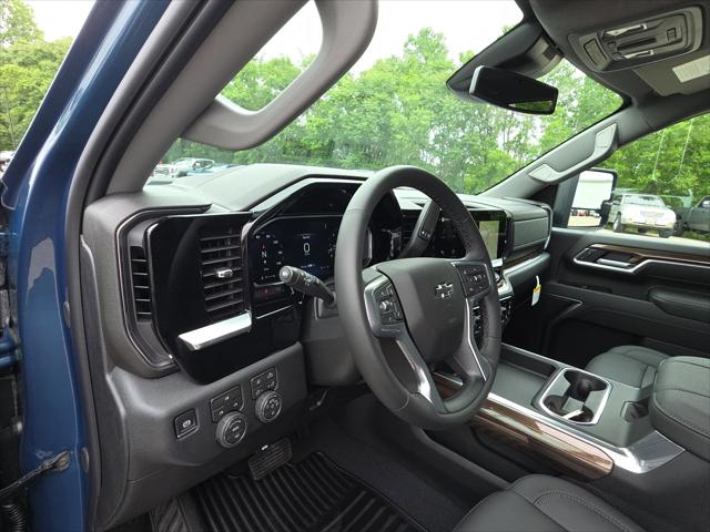 2026 Chevrolet Silverado 2500HD Crew Cab, Standard Bed, LT, 4WD