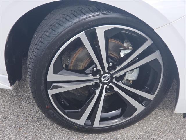 2022 Nissan Sentra SR Xtronic CVT