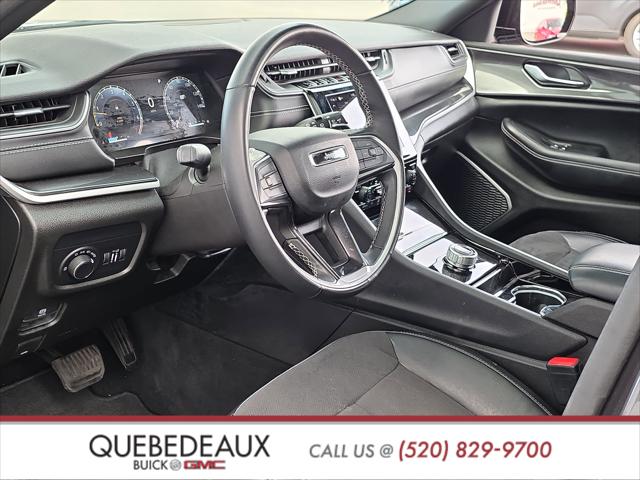 2022 Jeep Grand Cherokee L Altitude 4x2