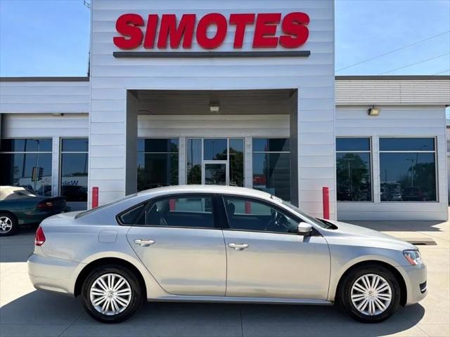 2014 Volkswagen Passat 1.8T S for sale in Minooka, IL