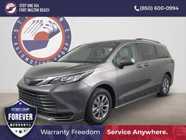 2021 Toyota Sienna LE for sale in Fort Walton Beach, FL