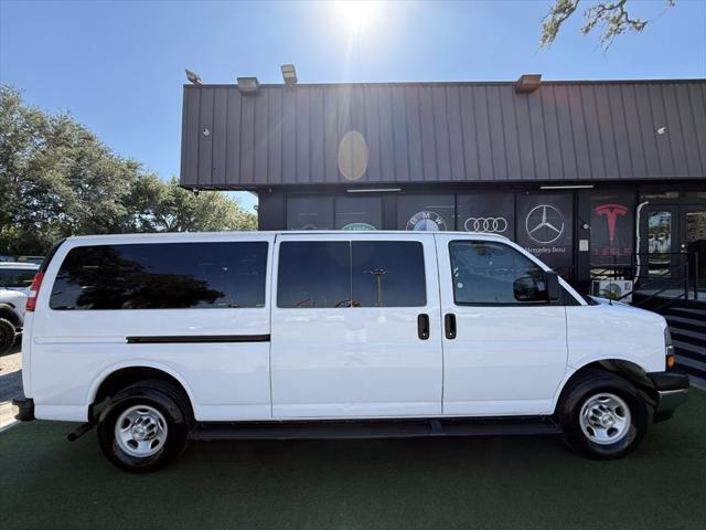 2023 Chevrolet Express Passenger RWD 3500 Extended Wheelbase LT