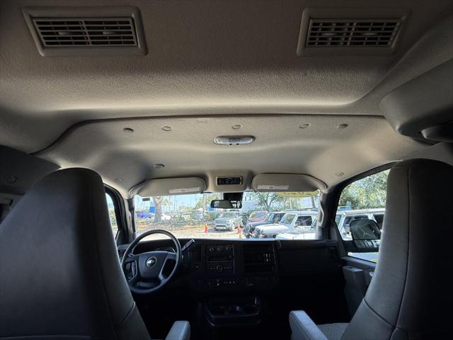 2023 Chevrolet Express Passenger RWD 3500 Extended Wheelbase LT