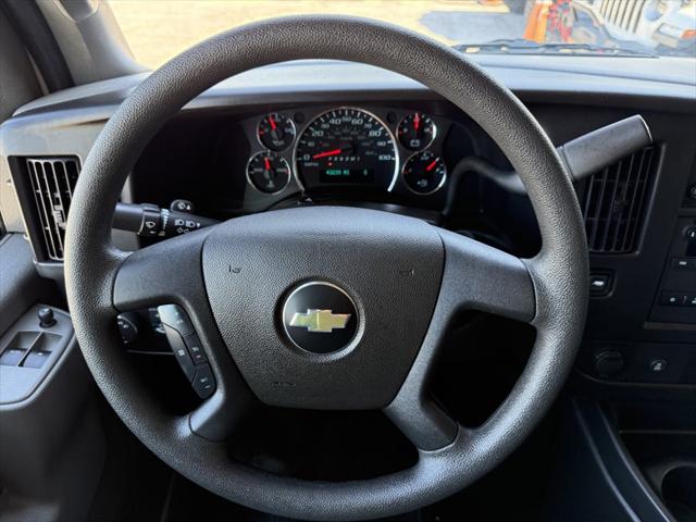 2023 Chevrolet Express Passenger RWD 3500 Extended Wheelbase LT