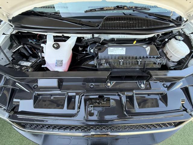 2023 Chevrolet Express Passenger RWD 3500 Extended Wheelbase LT
