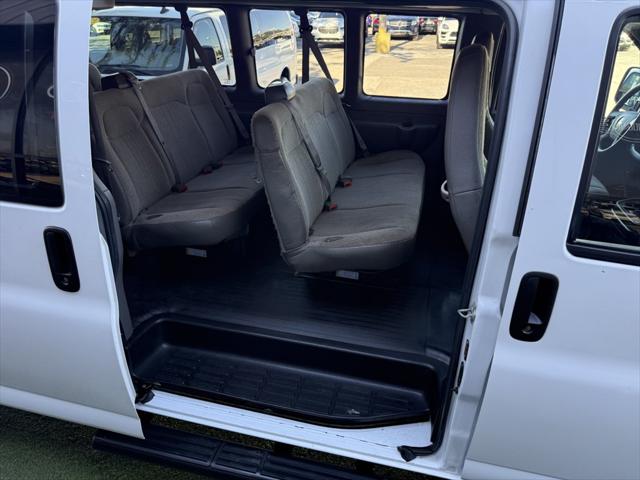 2023 Chevrolet Express Passenger RWD 3500 Extended Wheelbase LS