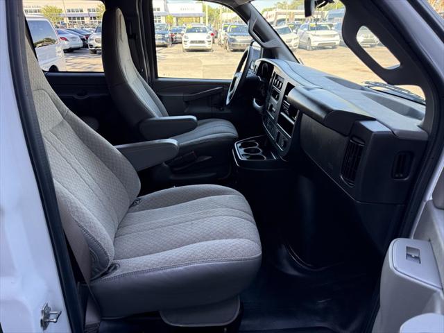 2023 Chevrolet Express Passenger RWD 3500 Extended Wheelbase LS