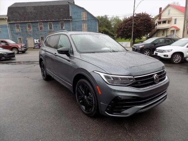 2022 Volkswagen Tiguan 2.0T SE R-Line Black for sale in Davidsville, PA