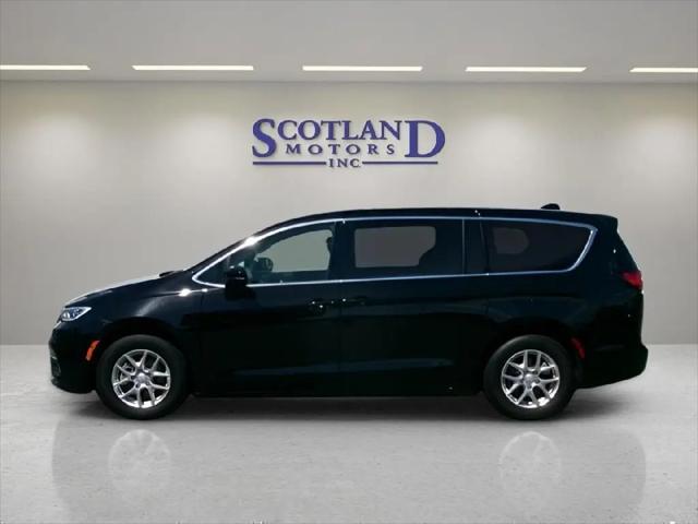 2025 Chrysler Pacifica Select for sale in Laurinburg, NC