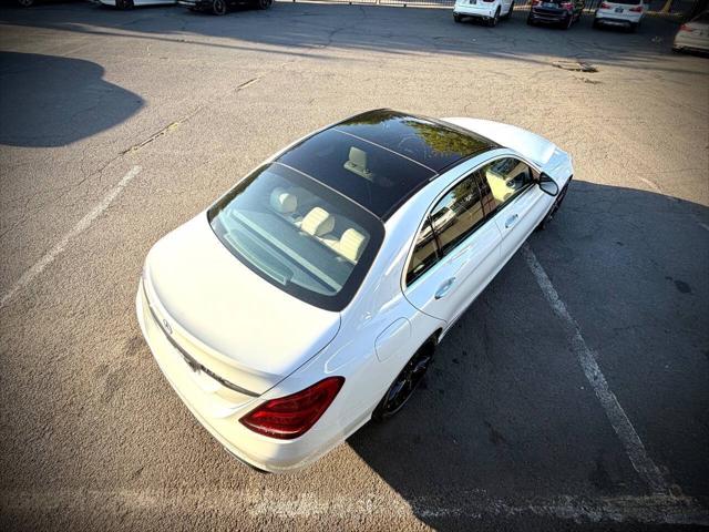 2018 Mercedes-Benz C-CLASS C 300 C 300 4dr Sedan