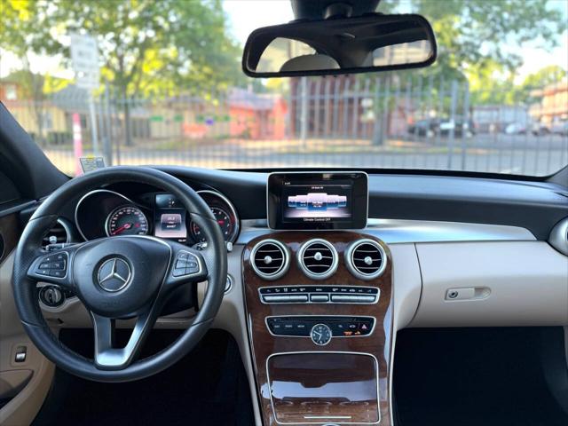 2018 Mercedes-Benz C-CLASS C 300 C 300 4dr Sedan