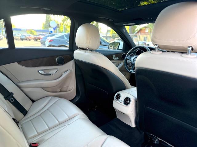 2018 Mercedes-Benz C-CLASS C 300 C 300 4dr Sedan