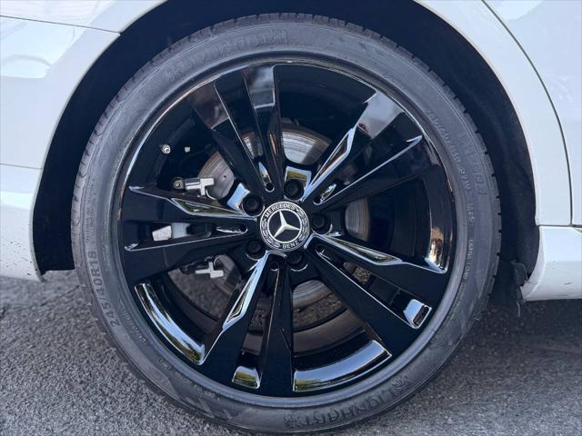 2018 Mercedes-Benz C-CLASS C 300 C 300 4dr Sedan
