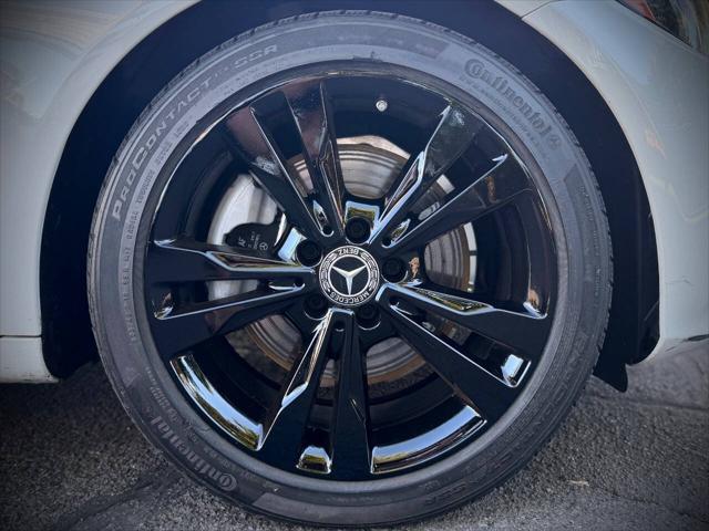 2018 Mercedes-Benz C-CLASS C 300 C 300 4dr Sedan