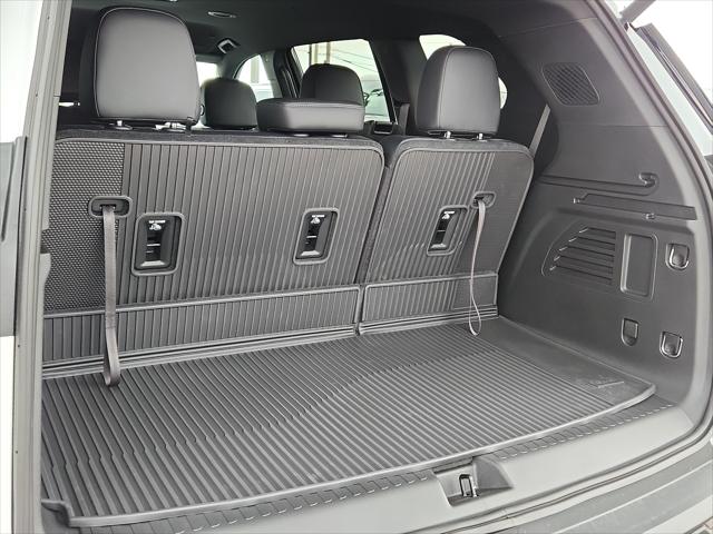 2026 GMC Acadia Elevation AWD