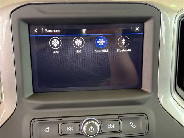 2024 Chevrolet Silverado 1500 2WD Crew Cab Short Bed Custom