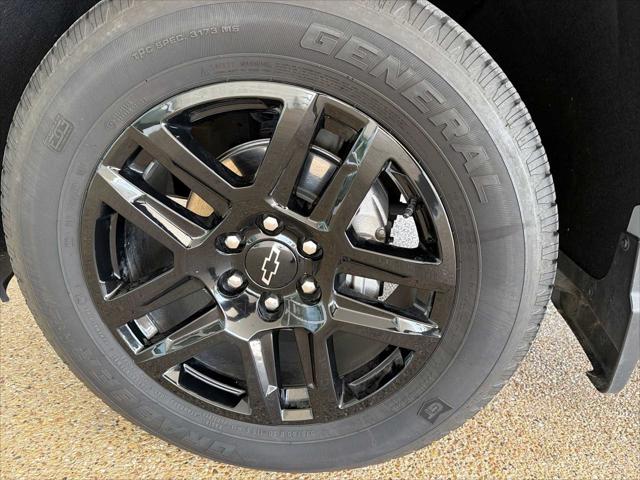2024 Chevrolet Silverado 1500 2WD Crew Cab Short Bed Custom