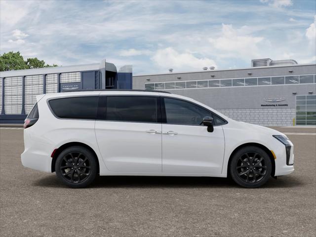2027 Chrysler Pacifica Limited