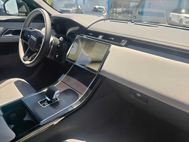 2026 Land Rover Range Rover Velar P250 Dynamic SE