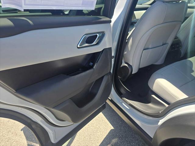 2026 Land Rover Range Rover Velar P250 Dynamic SE
