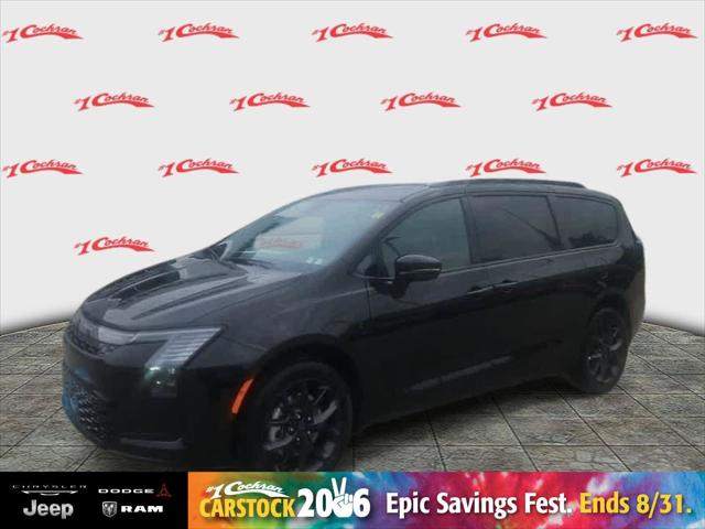 2027 Chrysler Pacifica Limited for sale in Natrona Heights, PA