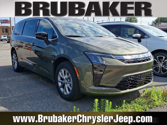 2027 Chrysler Pacifica PACIFICA SELECT AWD