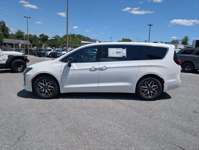 2027 Chrysler Pacifica PACIFICA LIMITED 2027 Chrysler Pacifica PACIFICA LIMITED