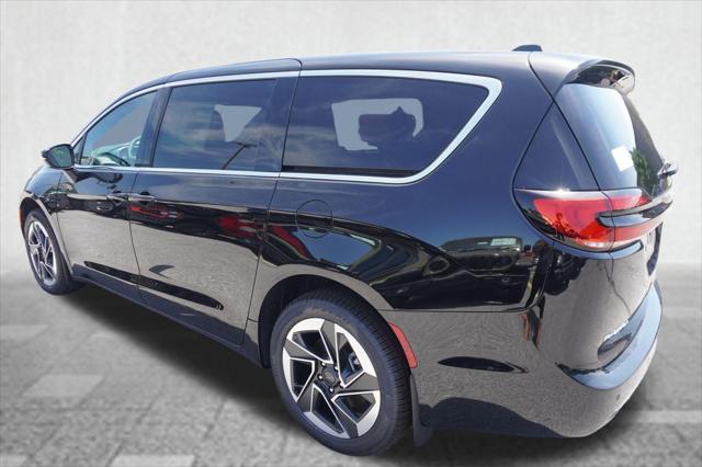2027 Chrysler Pacifica PACIFICA LIMITED AWD