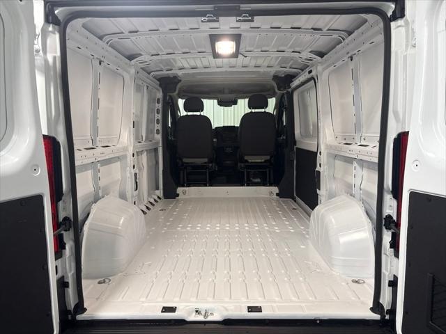 2026 Ram ProMaster Cargo Van Tradesman Low Roof 136 WB w/Pass Seat