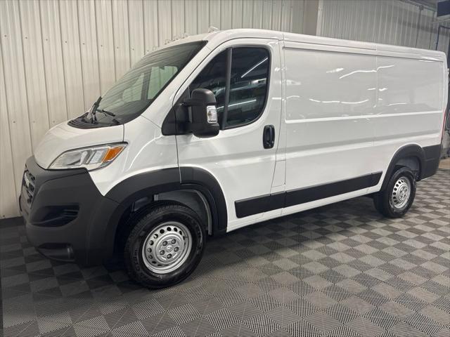 2026 Ram ProMaster Cargo Van Tradesman Low Roof 136 WB w/Pass Seat