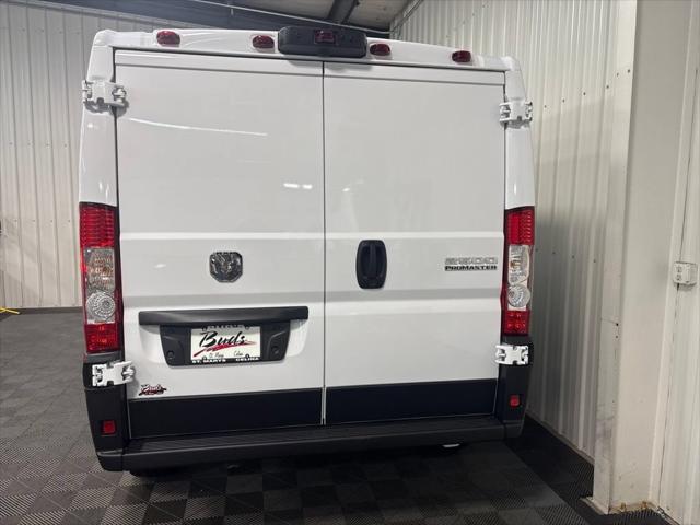 2026 Ram ProMaster Cargo Van Tradesman Low Roof 136 WB w/Pass Seat